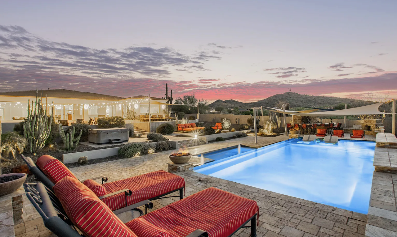Sunset pool and patio at Rock View Recovery